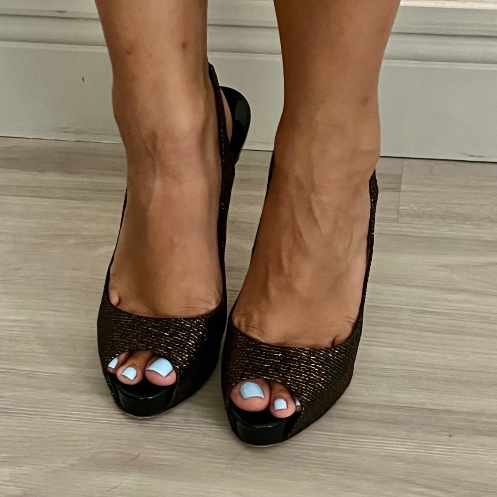 Christian Louboutin Very Prive Peep Toe Heels